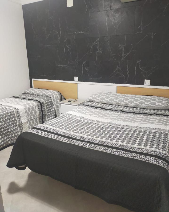 Hostal La Campana La Línea de la Concepción 외부 사진