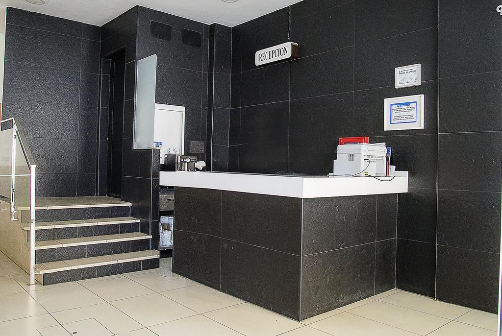 Hostal La Campana La Línea de la Concepción 외부 사진